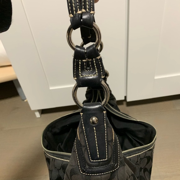 Coach Handbag - Picture 2 of 6